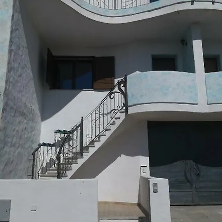 Casa Andrea Apartment *