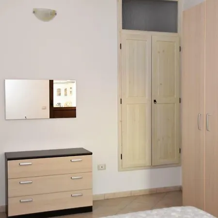 Casa Andrea Apartment *